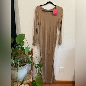 NWT Maternity Maxi Dress